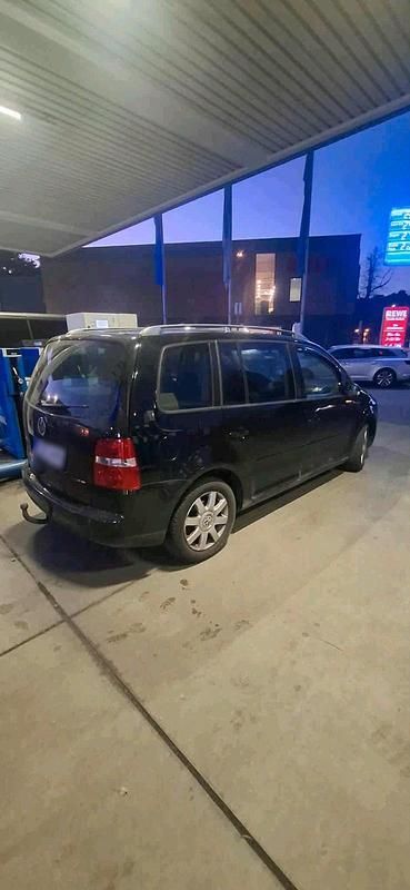 Gebraucht VW Touran 115 PS (84 kW) 2004 Schwarz Van / Kleinbus