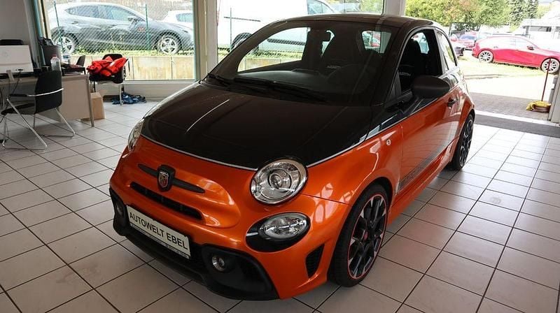 Schwarz Gebraucht 2021 Abarth 595 Competizione Kleinwagen | 26.910 € (Etwas zu teuer) - Bild 1/4