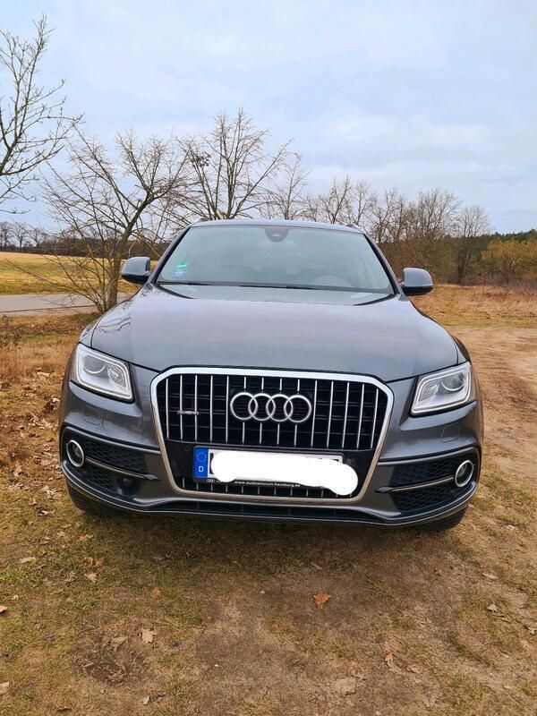 Grau Gebraucht 2015 Audi Q5 S-Line SUV | 20.000 € (Etwas zu teuer) - Bild 1/4