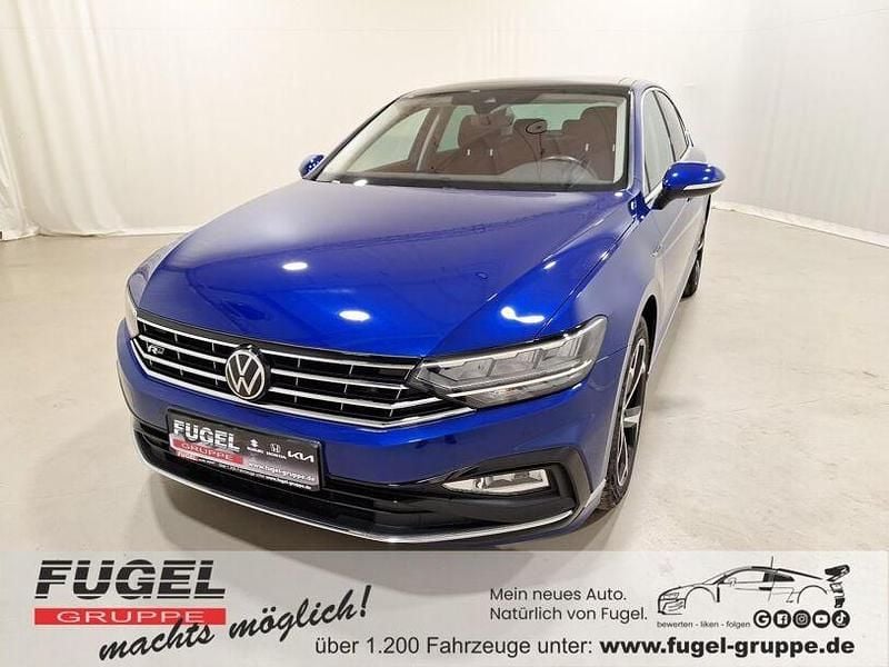 Gebraucht VW Passat R-line 200 PS (147 kW) 2021 Lapiz blue metallic Limousine