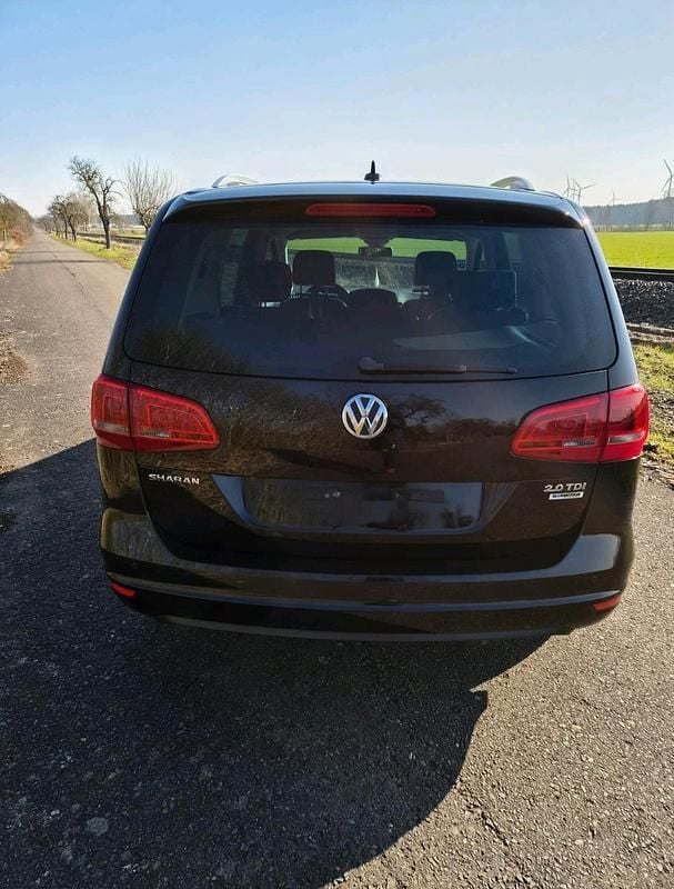 Gebraucht VW Sharan 177 PS (130 kW) 2015 Schwarz Van / Kleinbus