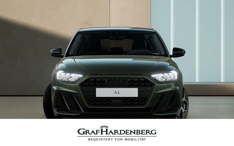 Grün Neu 2025 Audi A1 Sportback S-line plus Kleinwagen | 33.351 € (Superpreis) - Bild 1/4