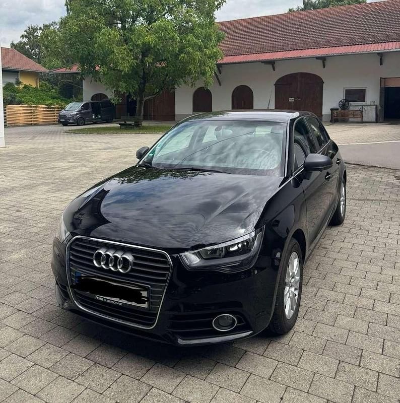 Schwarz Gebraucht 2014 Audi A1 Sportback Ambition Kleinwagen | 8.900 € (Fairer Preis) - Bild 1/4