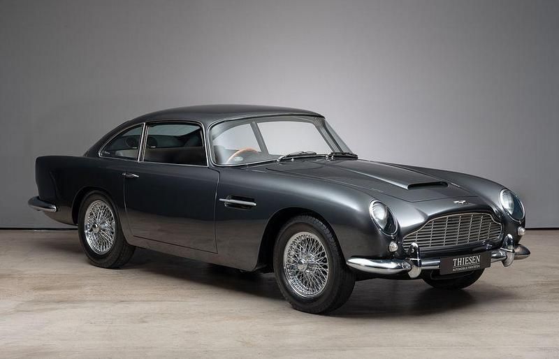 Gebraucht Aston Martin DB4 266 PS (195 kW) 1963 Grau Coupé
