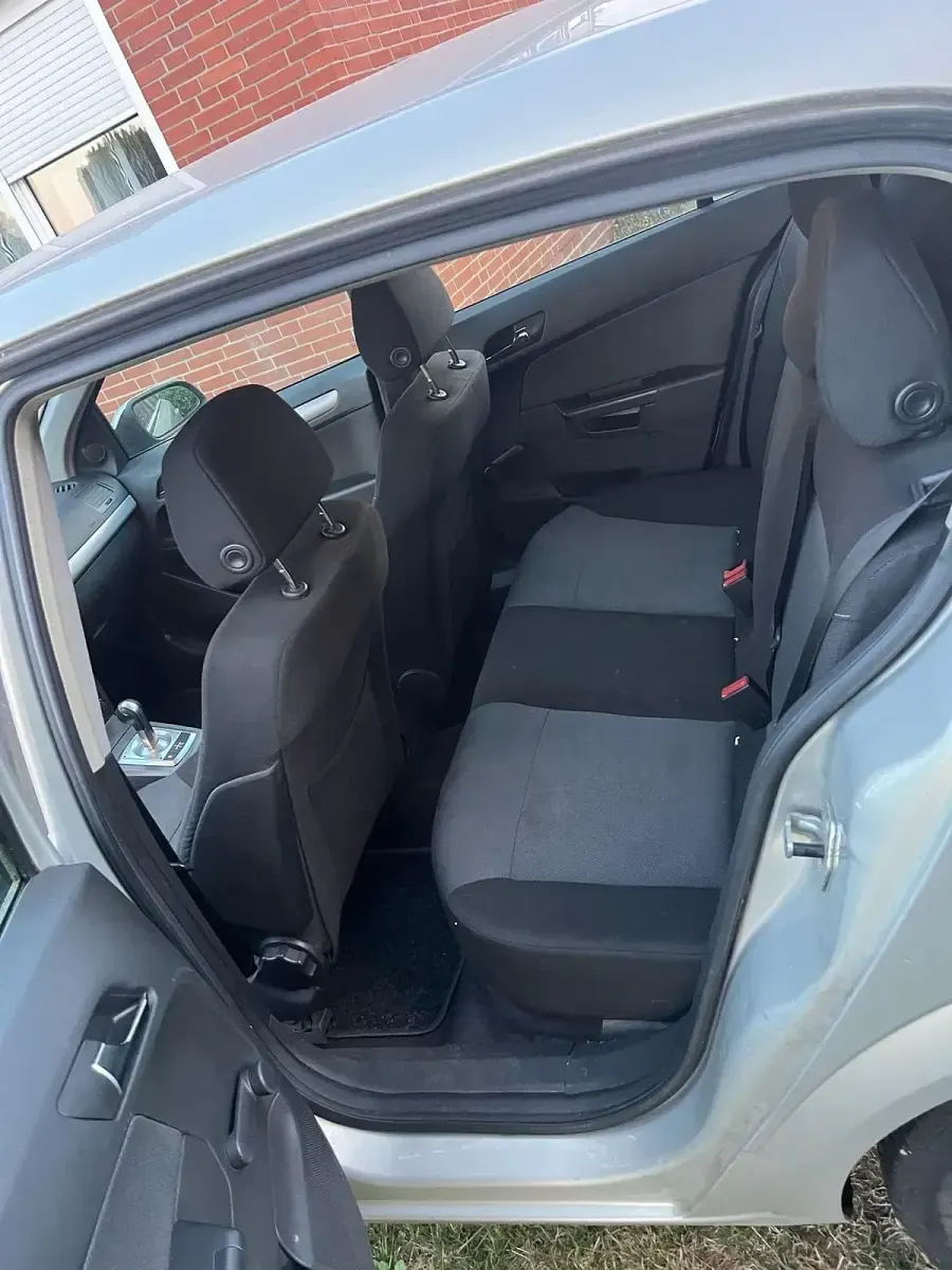 Gebraucht Opel Astra 105 PS (77 kW) 2005 Grau Kleinwagen