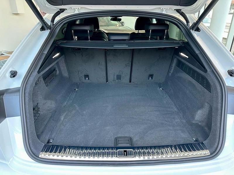 Neu Audi Q8 S-Line 286 PS (210 kW) 2025 Weiß SUV