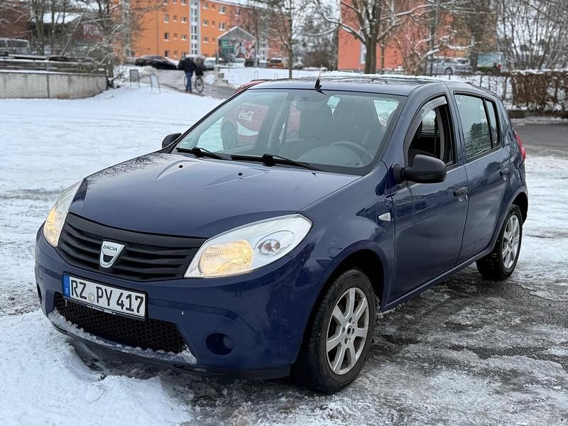 Second-hand Dacia Sandero 75 CP (55 kW) 2009 Albastru Berlinǎ