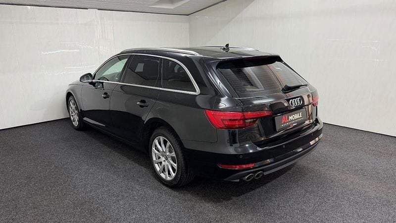 Gebraucht Audi A4 Basis 218 PS (160 kW) 2016 Schwarz Kombi