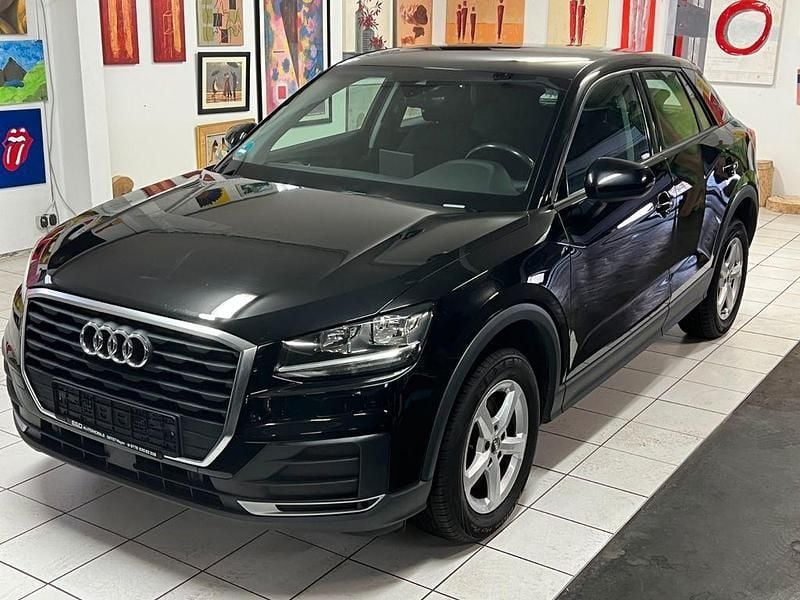Gebraucht Audi Q2 Basis 150 PS (110 kW) 2018 Schwarz SUV