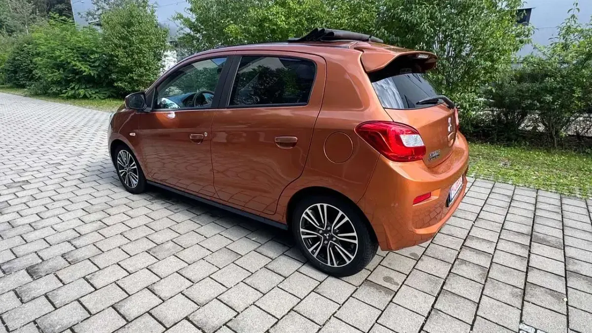 Gebraucht Mitsubishi Space Star Diamant Edition 80 PS (58 kW) 2018 Orange Kleinwagen
