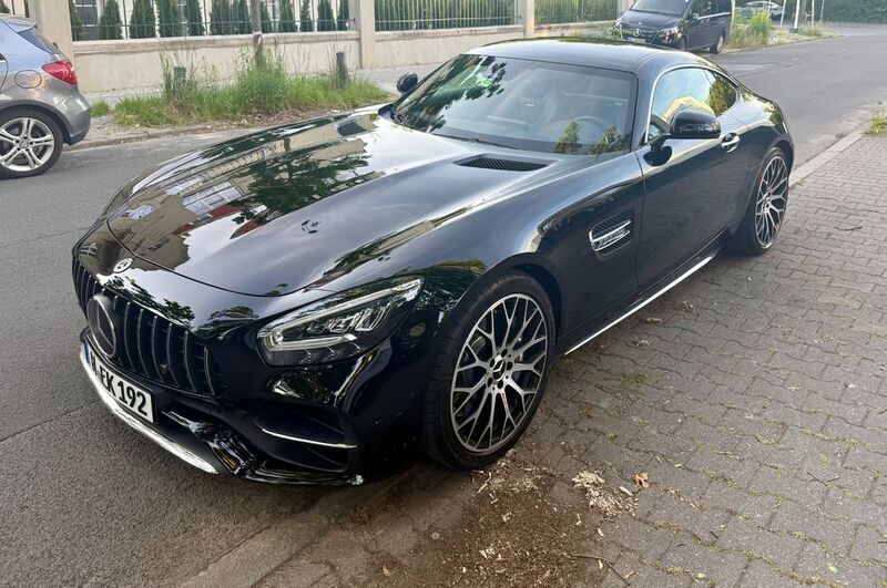 Schwarz Gebraucht 2020 Mercedes AMG GT AMG Coupé | 94.500 € - Bild 1/4