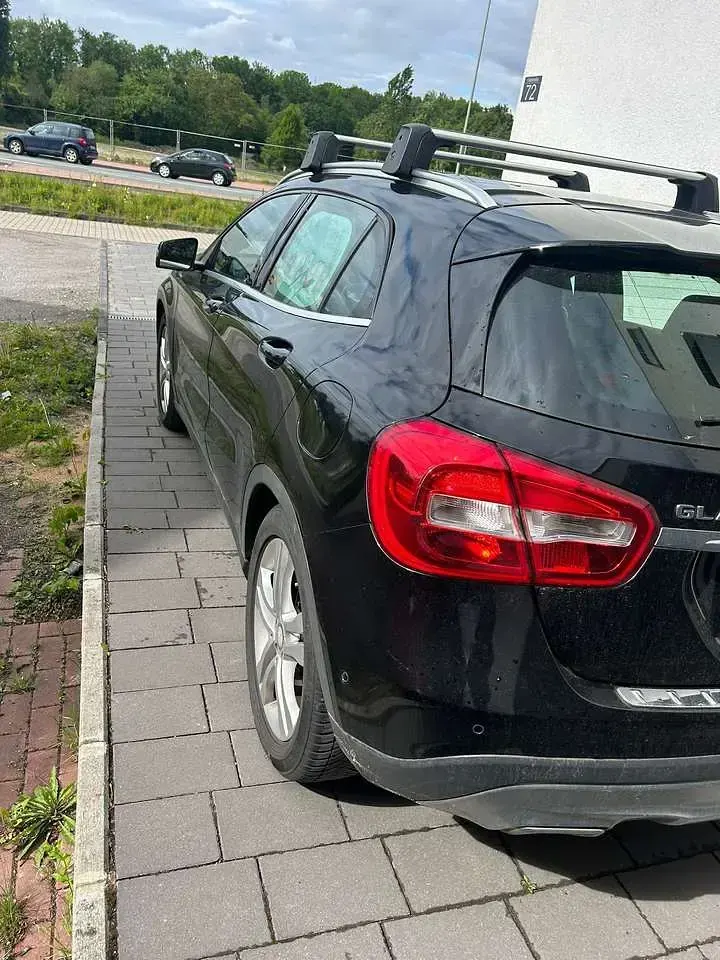 Używany Mercedes GLA220 177 KM (130 kW) 2016 Czarny SUV