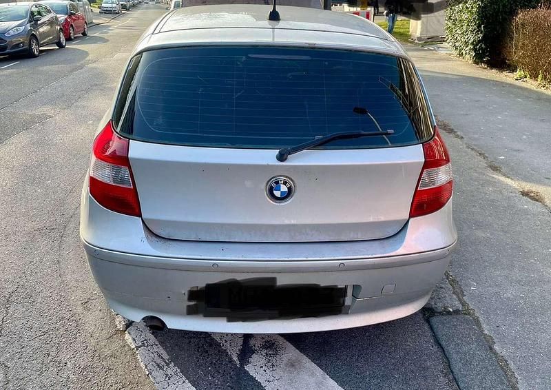 Gebraucht BMW 116 116 PS (85 kW) 2006 Silber Kleinwagen