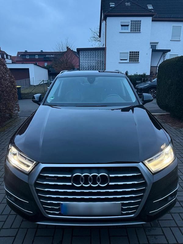 Gebraucht Audi Q7 Comfort 231 PS (169 kW) 2019 Schwarz SUV
