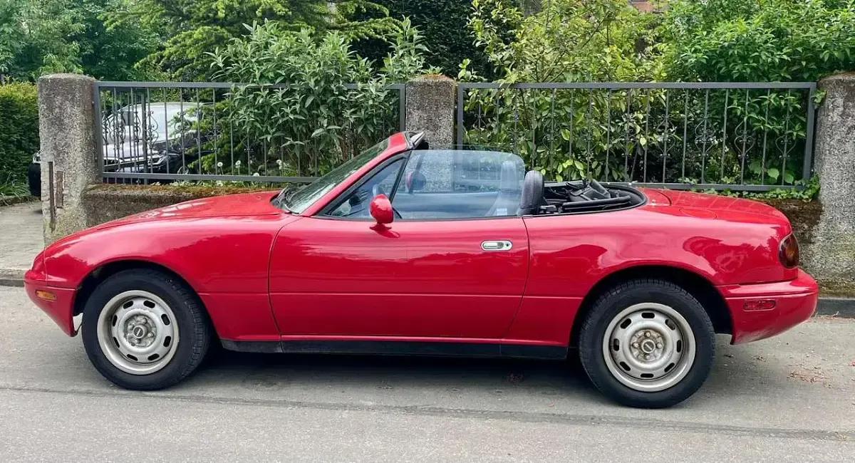 Second-hand Mazda MX5 116 CP (85 kW) 1990 Roșu Cabrio
