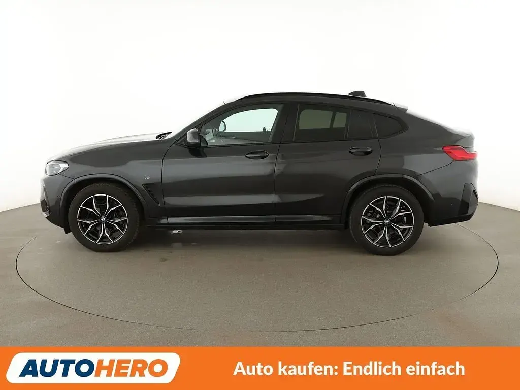 Gebraucht BMW X4 M Sport 184 PS (135 kW) 2024 Schwarz SUV