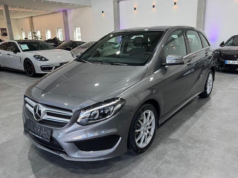 Grau Gebraucht 2016 Mercedes B250 AMG Van / Kleinbus | 22.490 € (Fairer Preis) - Bild 1/4