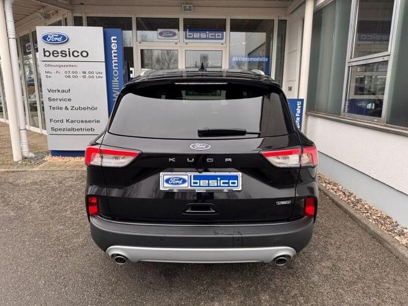 Gebraucht Ford Kuga Titanium 224 PS (164 kW) 2022 Schwarz SUV
