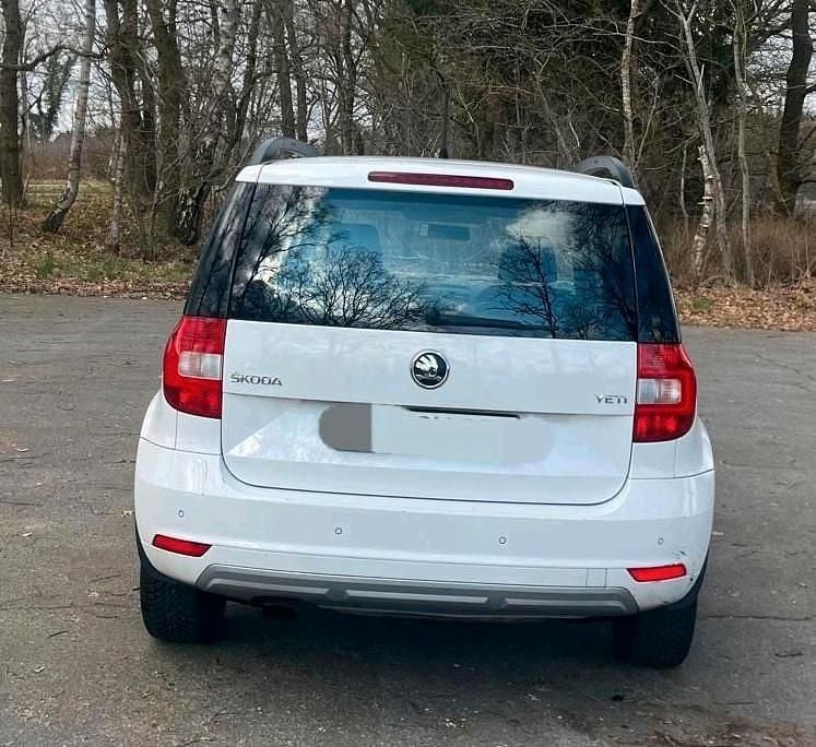 Gebraucht Skoda Yeti 104 PS (76 kW) 2015 Weiß SUV