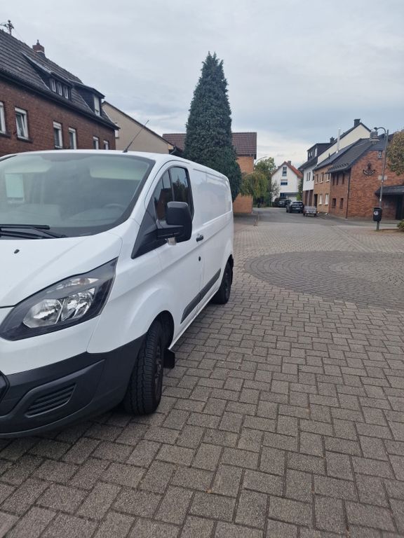 Weiß Gebraucht 2015 Ford Transit Custom Van / Kleinbus | 9.000 € - Bild 1/4