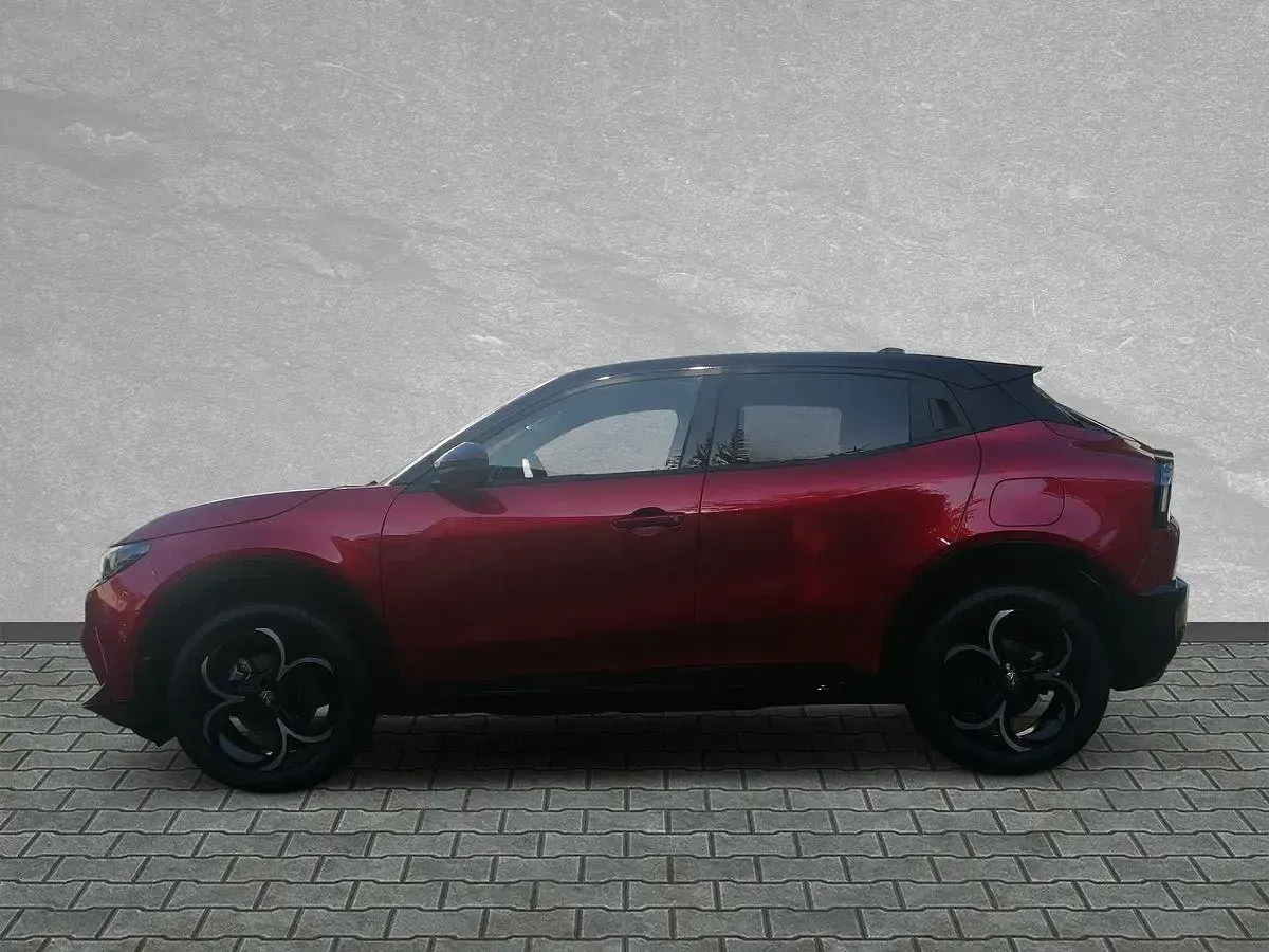 Neu Alfa Romeo Junior 114 kW (156 PS) 2026 Rosso brera SUV