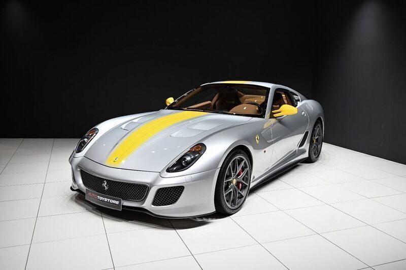 Silber Gebraucht 2011 Ferrari 599 Coupé | 925.000 € (Teuer) - Bild 1/4