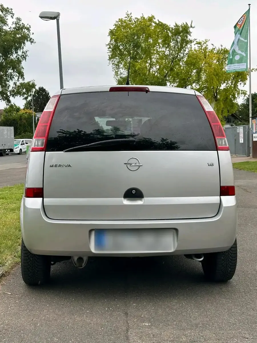 Gebraucht Opel Meriva 101 PS (74 kW) 2003 Silber Van / Kleinbus