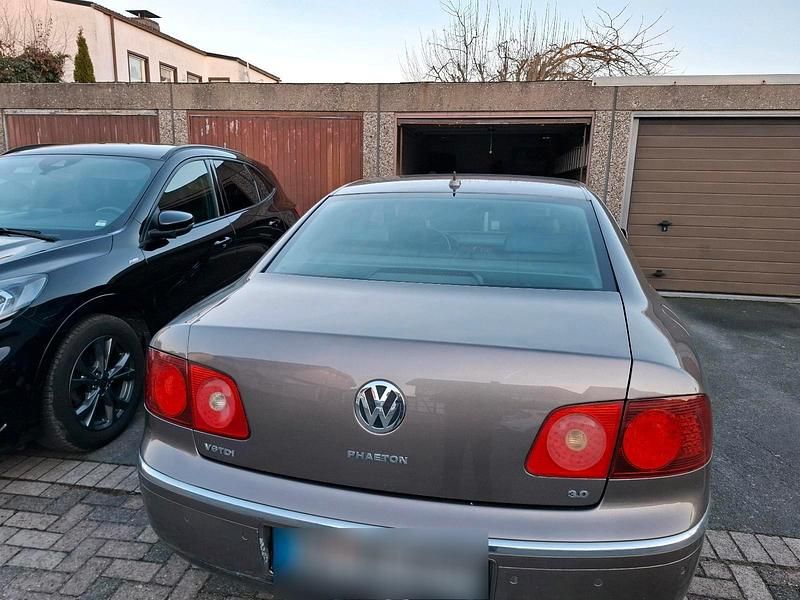 Gebraucht VW Phaeton 240 PS (176 kW) 2007 Andere farben Limousine