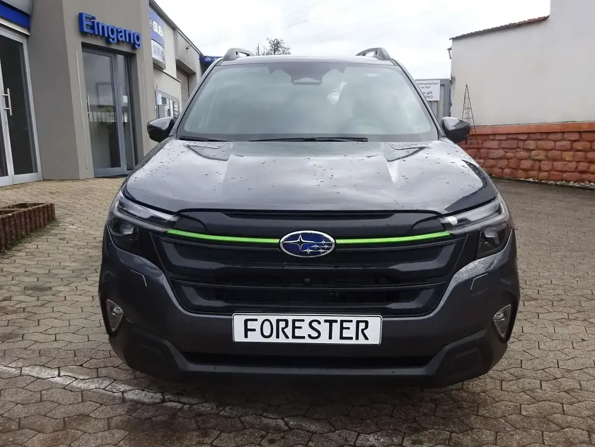 Gebraucht Subaru Forester Exclusive+ 136 PS (100 kW) 2026 Magnetite gray metallic SUV