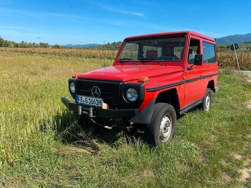 Rot Gebraucht 1983 Mercedes G280 SUV | 22.000 € - Bild 1/4