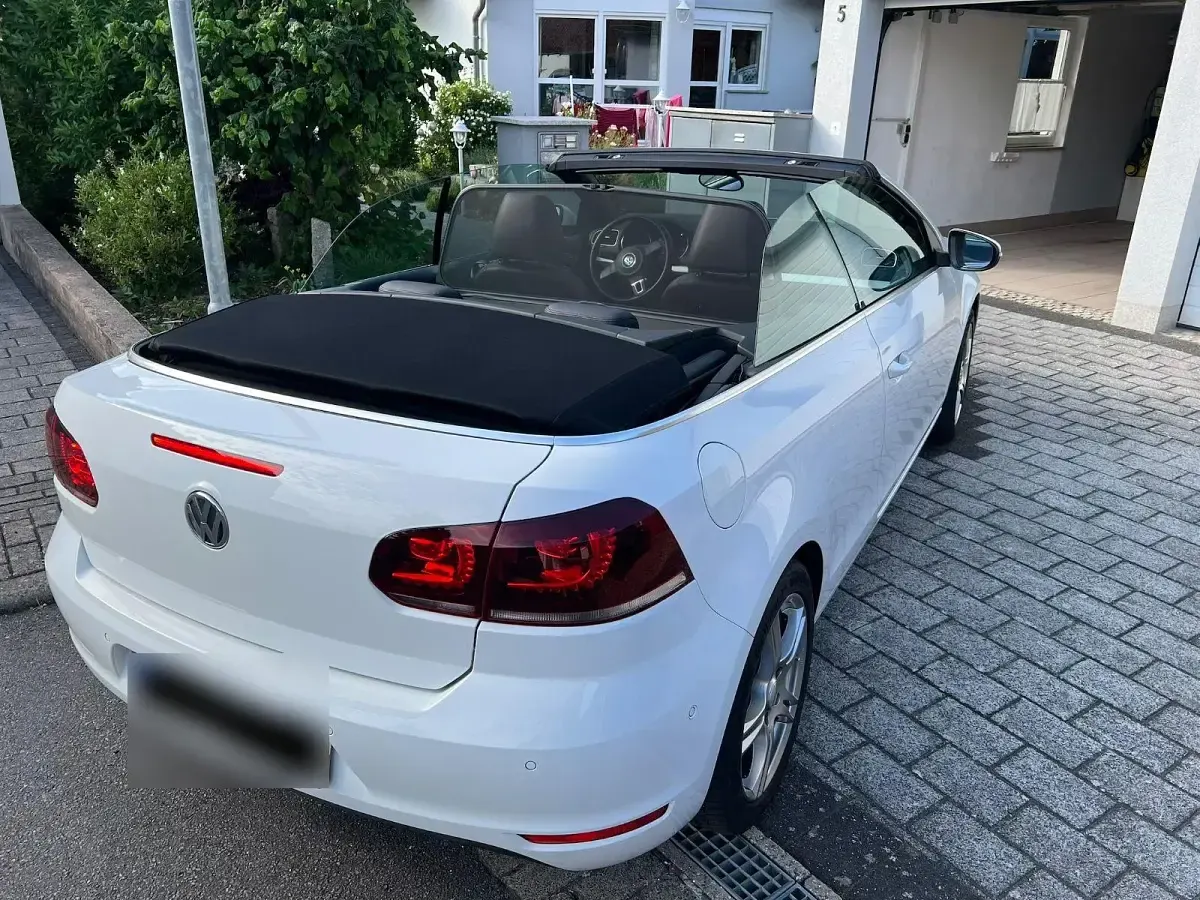 Gebraucht VW Golf Cabriolet 160 PS (117 kW) 2012 Weiß Cabrio
