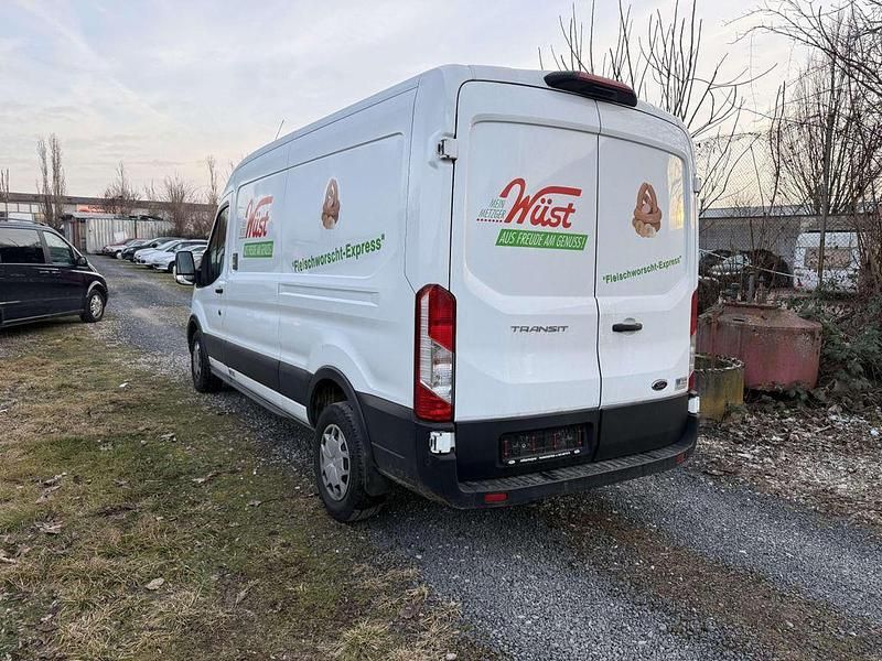 Gebraucht Ford Transit Trend 131 PS (96 kW) 2021 Weiß Van / Kleinbus