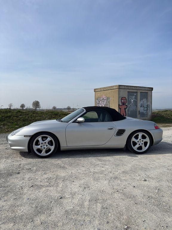 Gebraucht Porsche 986 Boxster 228 PS (167 kW) 2004 Silber Cabrio