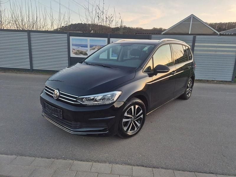 Gebraucht VW Touran United 150 PS (110 kW) 2020 Schwarz Van / Kleinbus