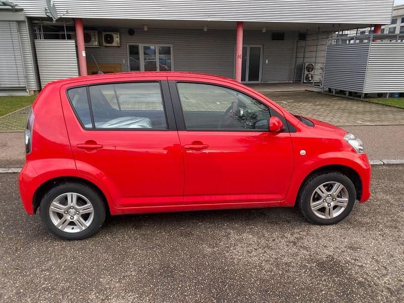 Gebraucht Subaru Justy Active 69 PS (50 kW) 2010 Rot Kleinwagen