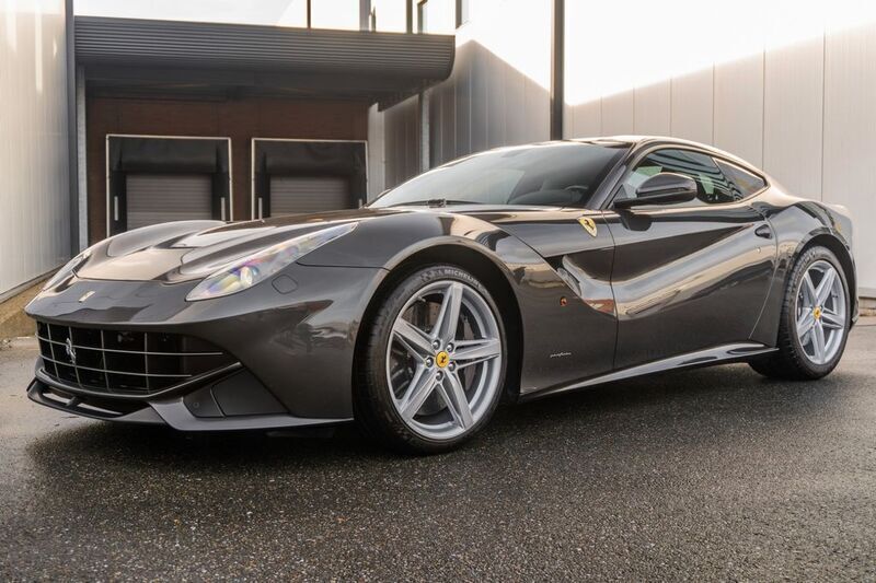 Rot Gebraucht 2015 Ferrari F12 | 339.950 € - Bild 1/4