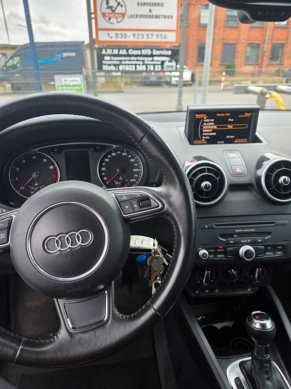 Gebraucht Audi A1 Ambition 122 PS (89 kW) 2010 Schwarz Kleinwagen