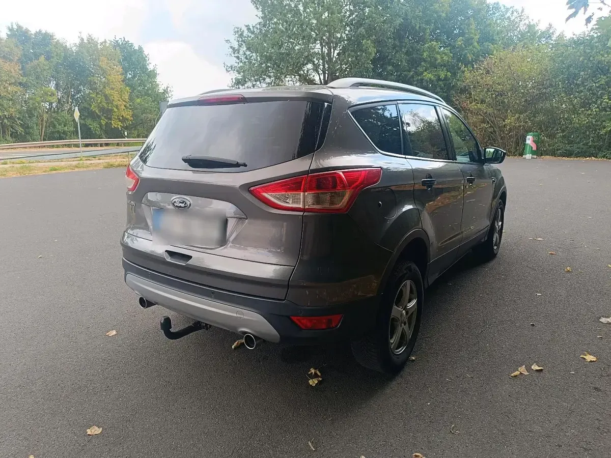 Gebraucht Ford Kuga Titanium 163 PS (119 kW) 2013 Grau SUV