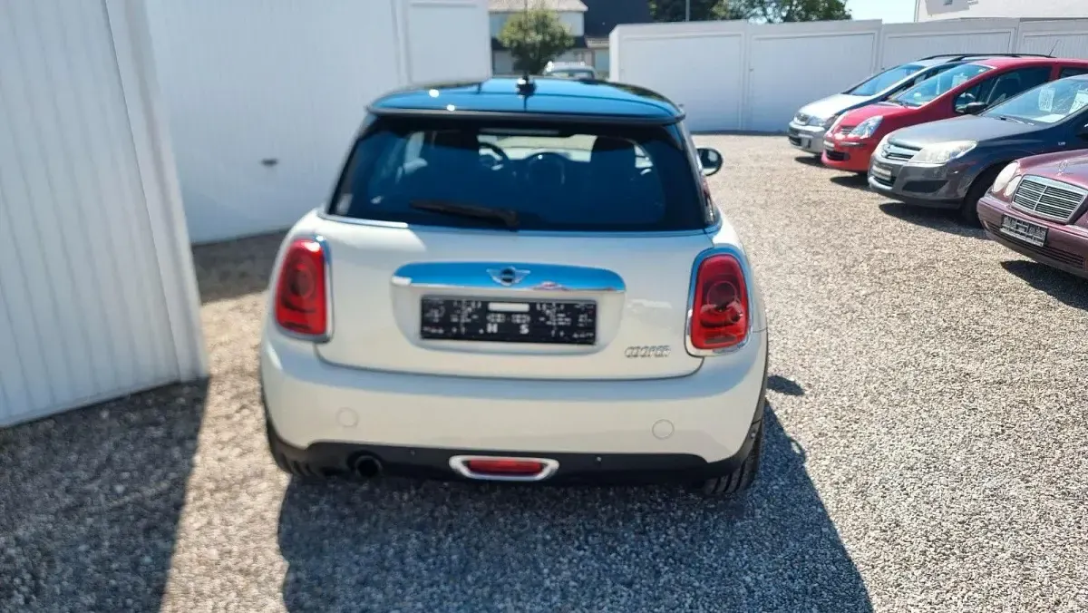 Gebraucht Mini Cooper 136 PS (100 kW) 2016 Weiß Kleinwagen