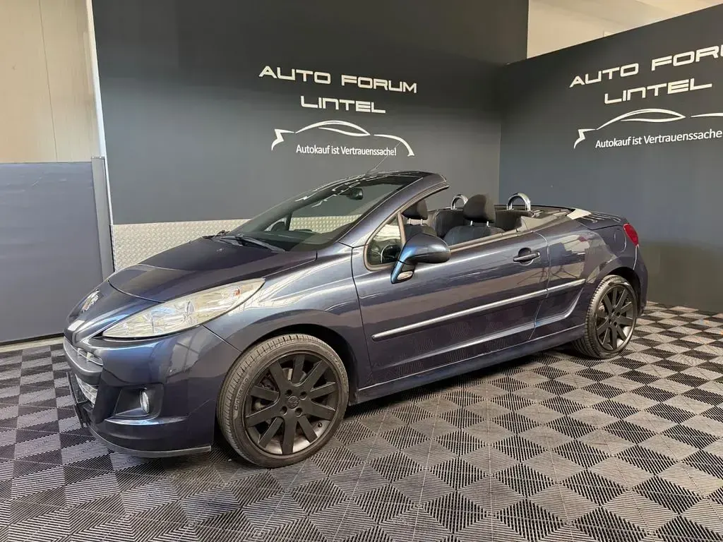 Gebraucht Peugeot 207 CC Platinum 111 PS (81 kW) 2012 Blau Cabrio