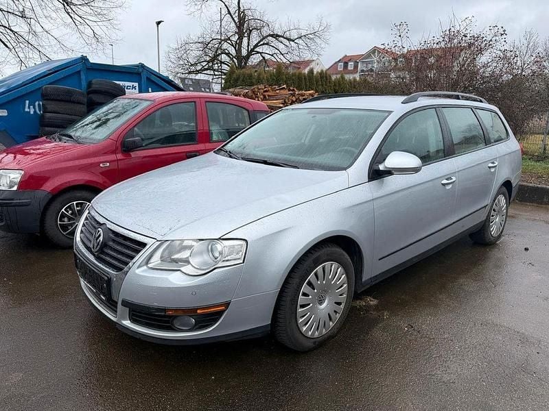 Gebraucht VW Passat Trendline 140 PS (102 kW) 2011 Silber Kombi