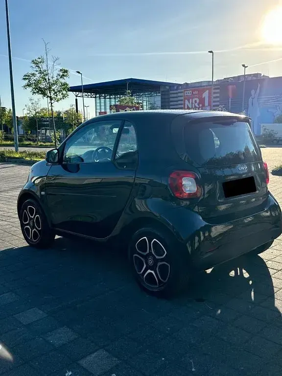 Gebraucht Smart ForTwo Coupé 71 PS (52 kW) 2016 Schwarz Coupé