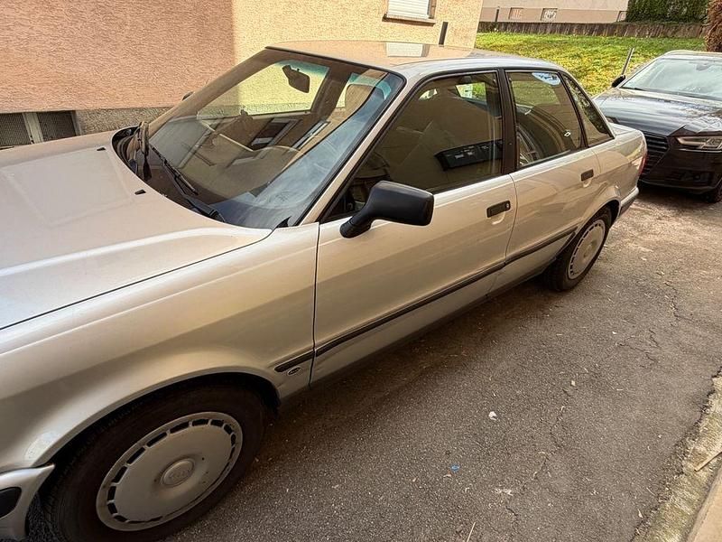 Second-hand Audi 80 90 CP (66 kW) 1994 Argintiu Berlinǎ