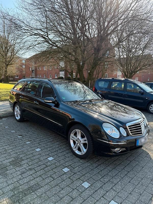 Gebraucht Mercedes E230 Avantgarde 204 PS (150 kW) 2008 Schwarz Kombi