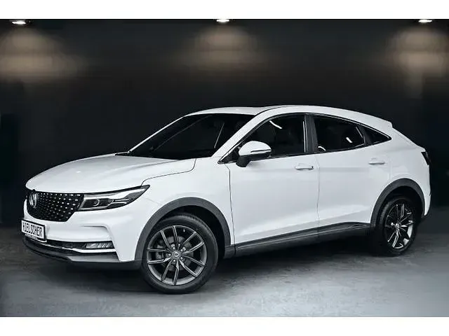 Gebraucht DFSK Fengon 309 PS (227 kW) 2022 Weiß SUV