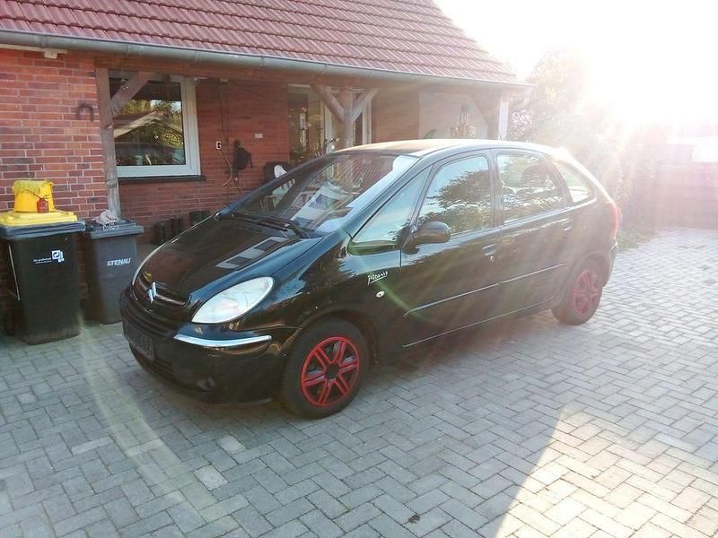 Schwarz Gebraucht 2005 Citroën Xsara Picasso Comfort Van / Kleinbus | 600 € (Fairer Preis) - Bild 1/4