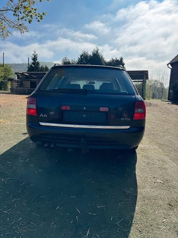 Usata Audi A6 180 CV (132 kW) 2003 Nero Station wagon