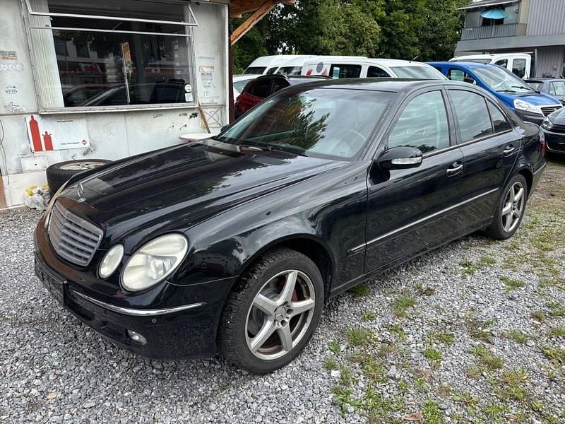 Gebraucht Mercedes E320 Elegance 224 PS (164 kW) 2003 Schwarz Limousine