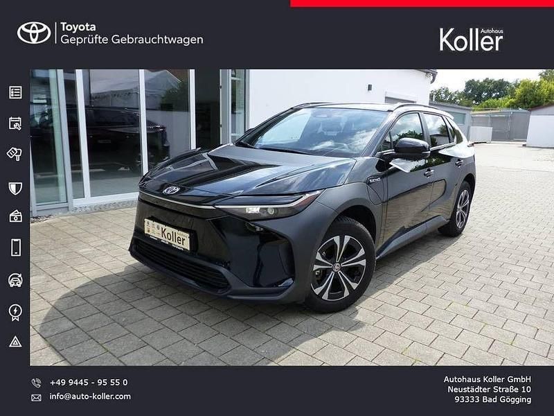Onyxschwarz 202 Gebraucht 2024 Toyota bZ4X SUV | 32.200 € (Guter Preis) - Bild 1/4