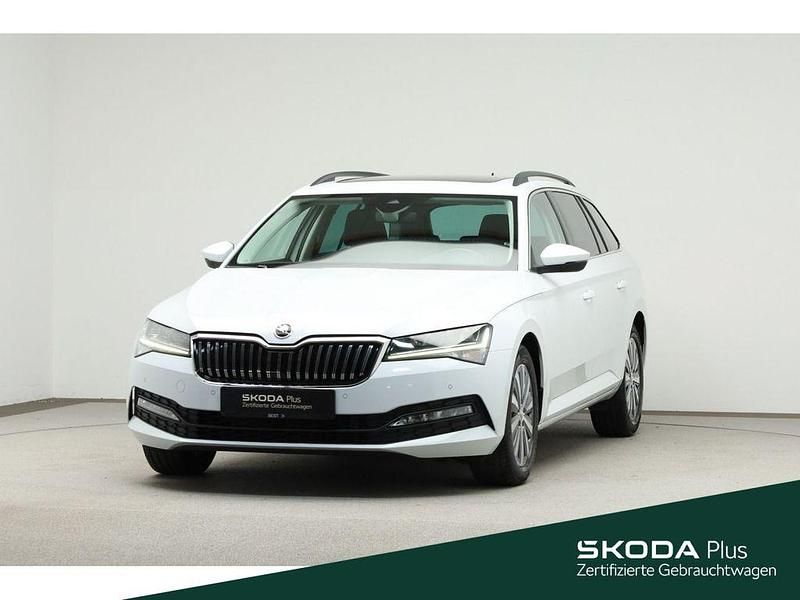 2y moonweiss metallic Gebraucht 2022 Skoda Superb Ambition Kombi | 25.249 € (Guter Preis) - Bild 1/4